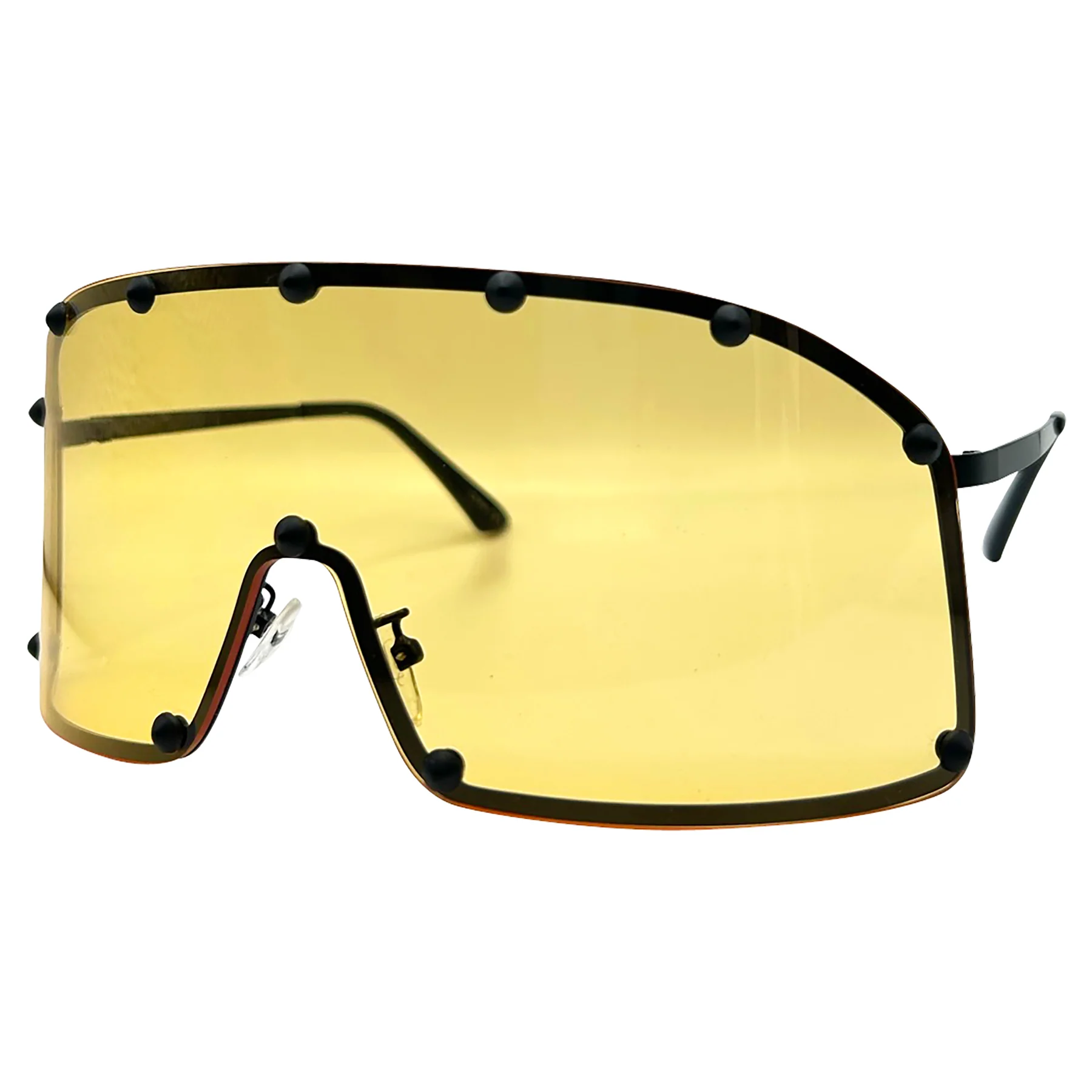 Charming Focus Discover the Beauty of Fashionable Eyewear