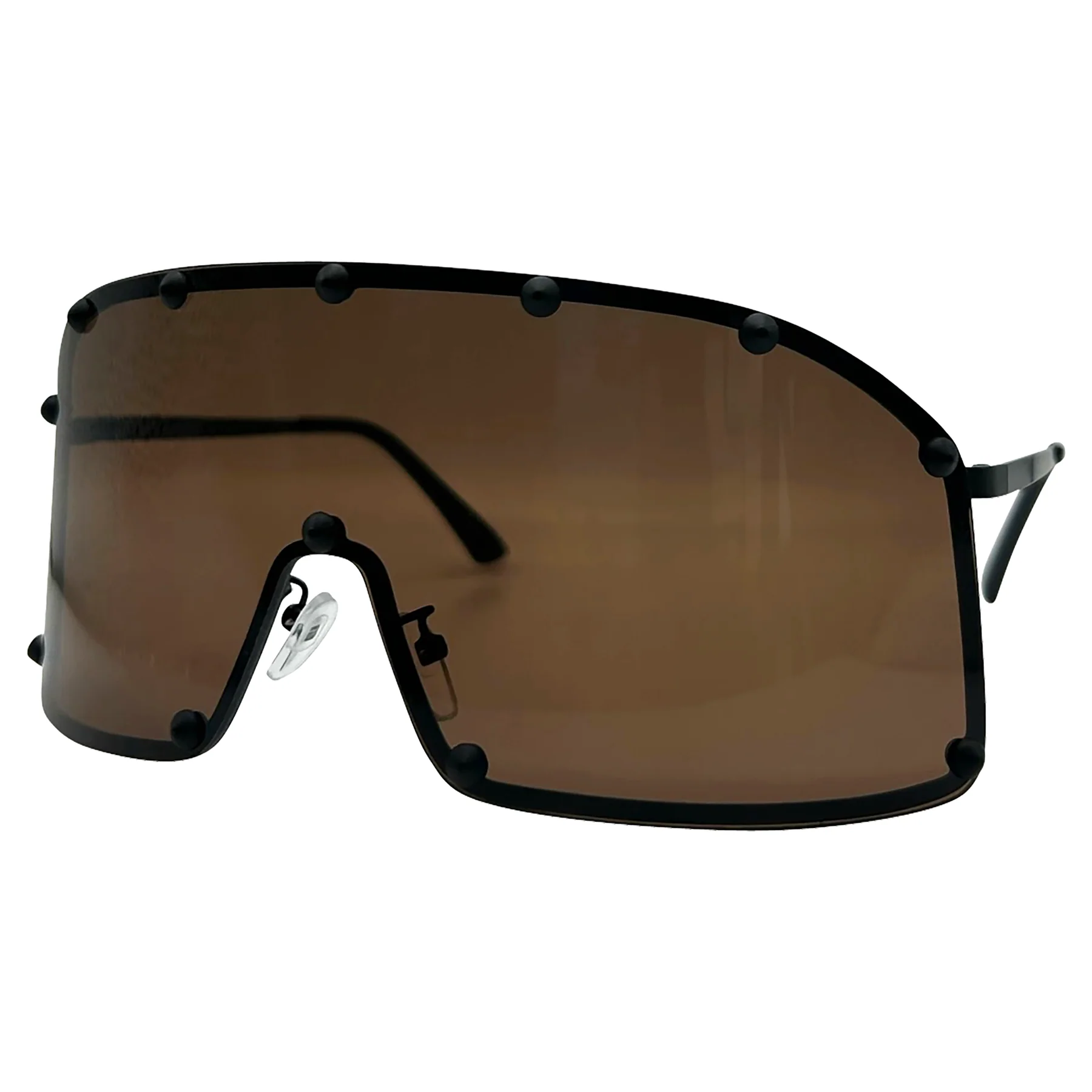 Charming Focus Discover the Beauty of Fashionable Eyewear