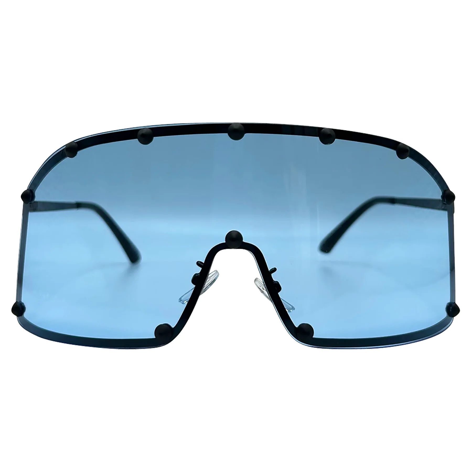 Charming Focus Discover the Beauty of Fashionable Eyewear